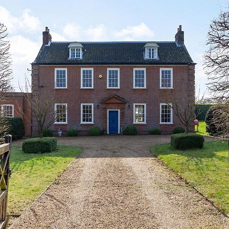 Hemblington Hall Arts And Leisure Ltd South Walsham Exterior foto